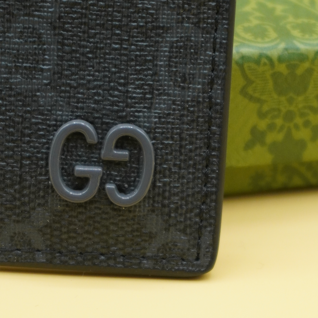 Gucci Grey trim GG card case